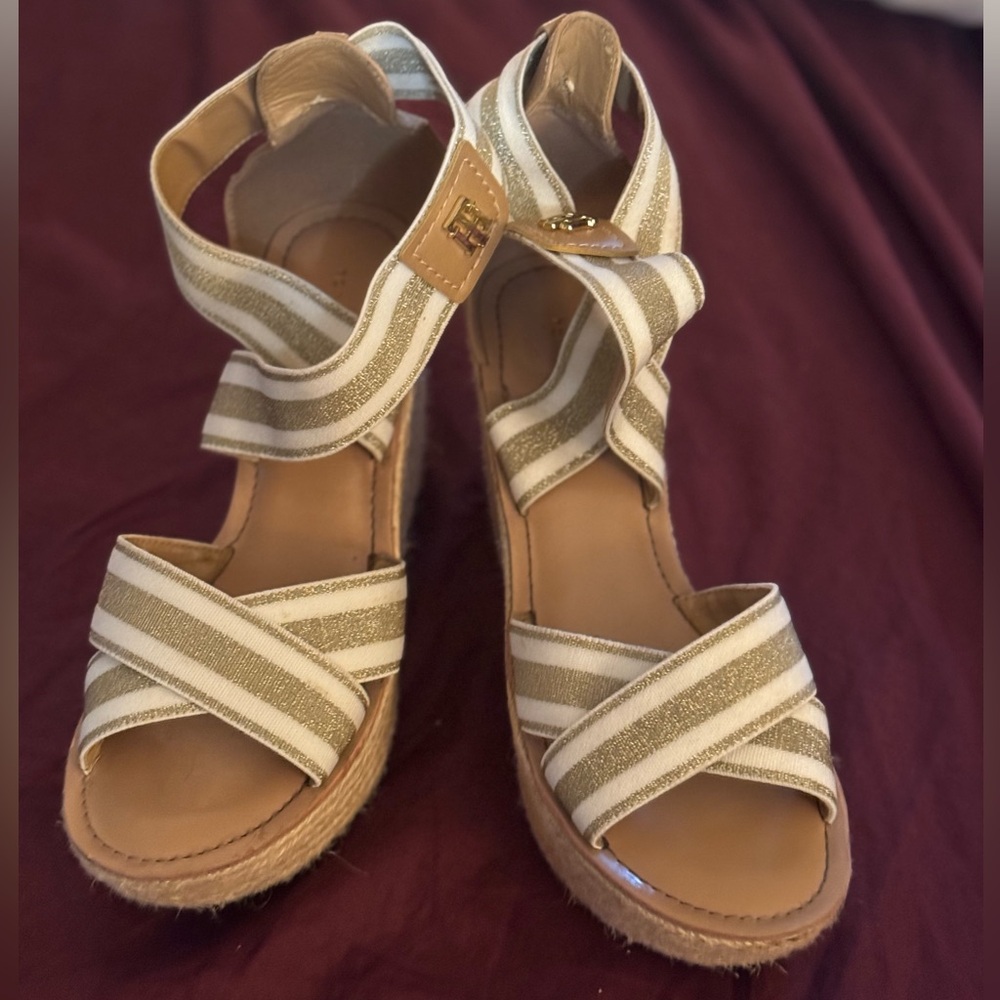 Size 8.5 Tommy Hilfiger Espadrille Wedge shoes